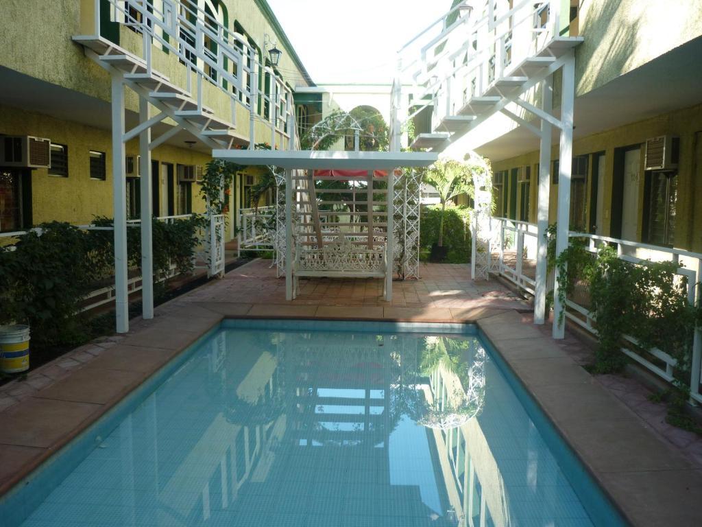 Hotel Coranda Colima Extérieur photo